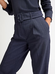 Marineblau/blau - Straight-Leg-Hose mit Gürtel in Tailored Fit - Bild 4 von 7
