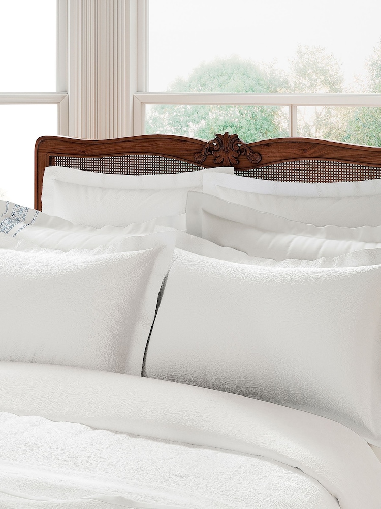 V&A White Samara Oxford Pillow Pillowcase - Image 1 of 4