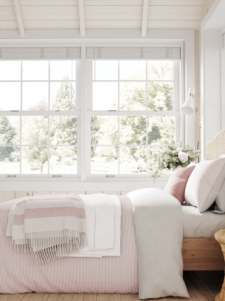 Helena Springfield Pink Vermont Woven Throw - Image 2 of 4