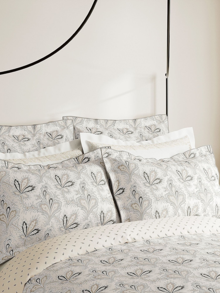 V&A Natural Aarya Oxford Pillowcase - Image 1 of 4