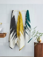 Harlequin Gold Motion Towel - Image 1 of 4