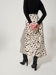 F&F FW Bridge Romilly Black Swirl Geo Contrast Skirt - Image 7 of 10