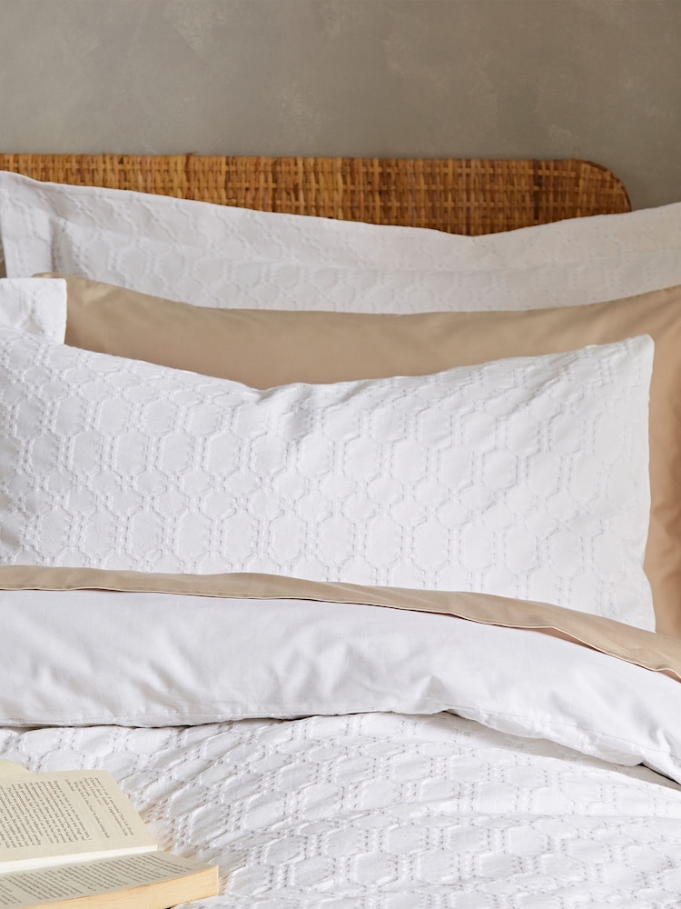 Bianca White Waffle 100% Cotton Circle Duvet Cover and Pillowcase Set - Image 2 of 4