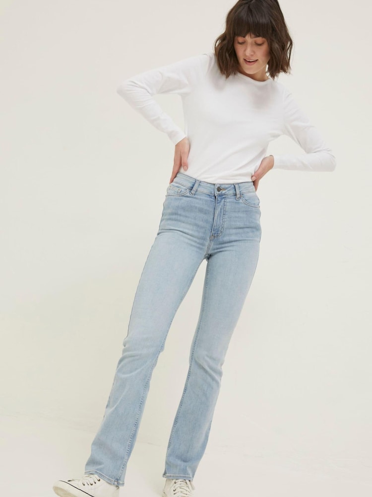 FatFace Brooke Bootcut-Jeans - Bild 1 von 6 FatFace Brooke Bootcut-Jeans - Bild 1 von 6