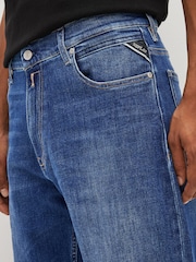 Replay Kiran Jeans in Regular Fit, Mittelblau - Bild 3 von 5