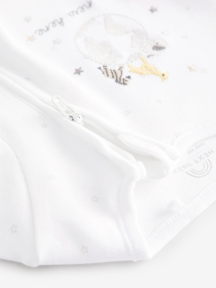 Белый - Im New Here Zip 100% Cotton Sleepsuit and Hat Set (0-9mths) - Изображение 5 из 5