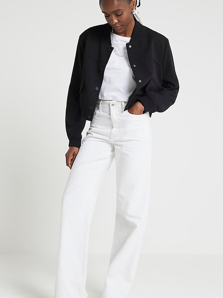 Schwarz - River Islan Bomberjacke in Tailored Fit - Bild 4 von 4 Schwarz - River Islan Bomberjacke in Tailored Fit - Bild 4 von 4