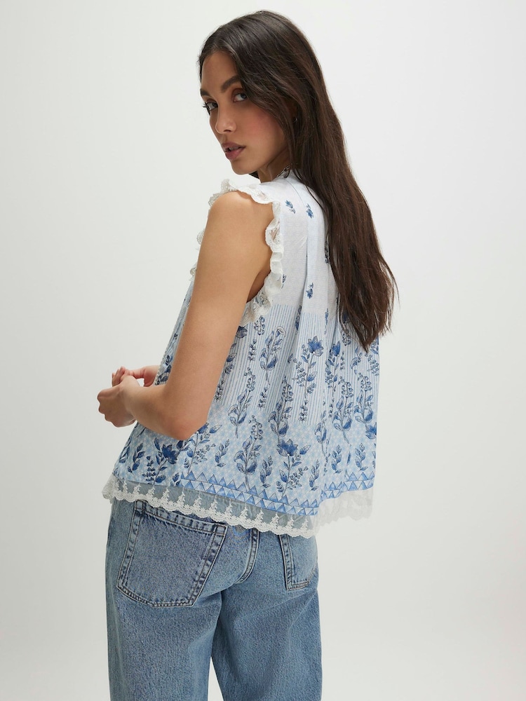 River Island White Sleeveless Lace Trim Floral Blouse - Image 4 of 4 River Island White Sleeveless Lace Trim Floral Blouse - Image 4 of 4