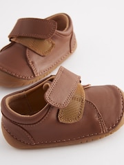 Tan Brown Wide Fit (G) Crawler Shoes - Image 5 of 5