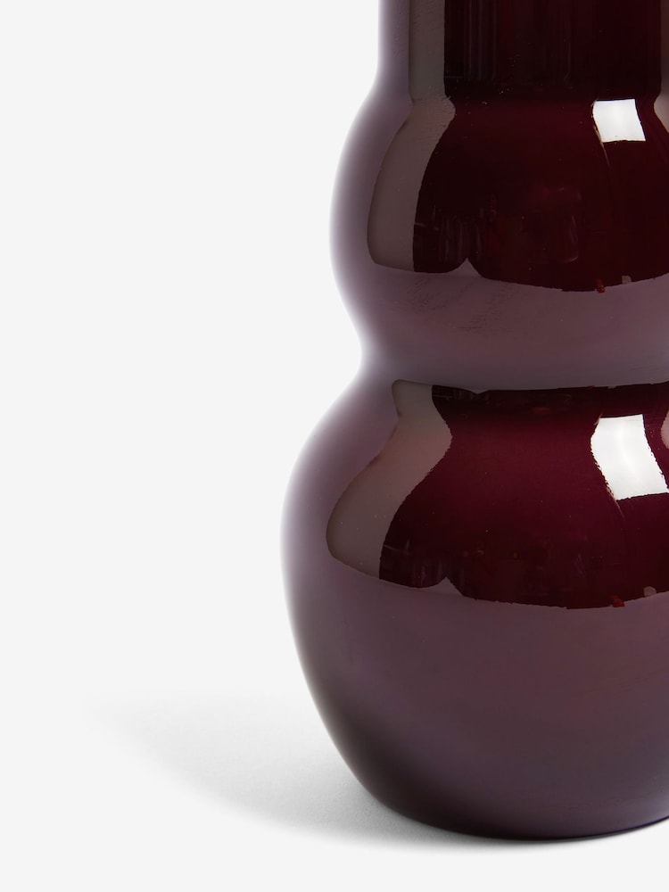 Jasper Conran London Red Sculptural Glass Vase - Image 3 of 3