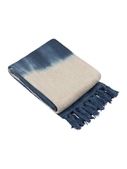 furn. Ink Blue Mizu Dip Dye 100% Cotton Slub Fringed Throw - Image 3 of 4