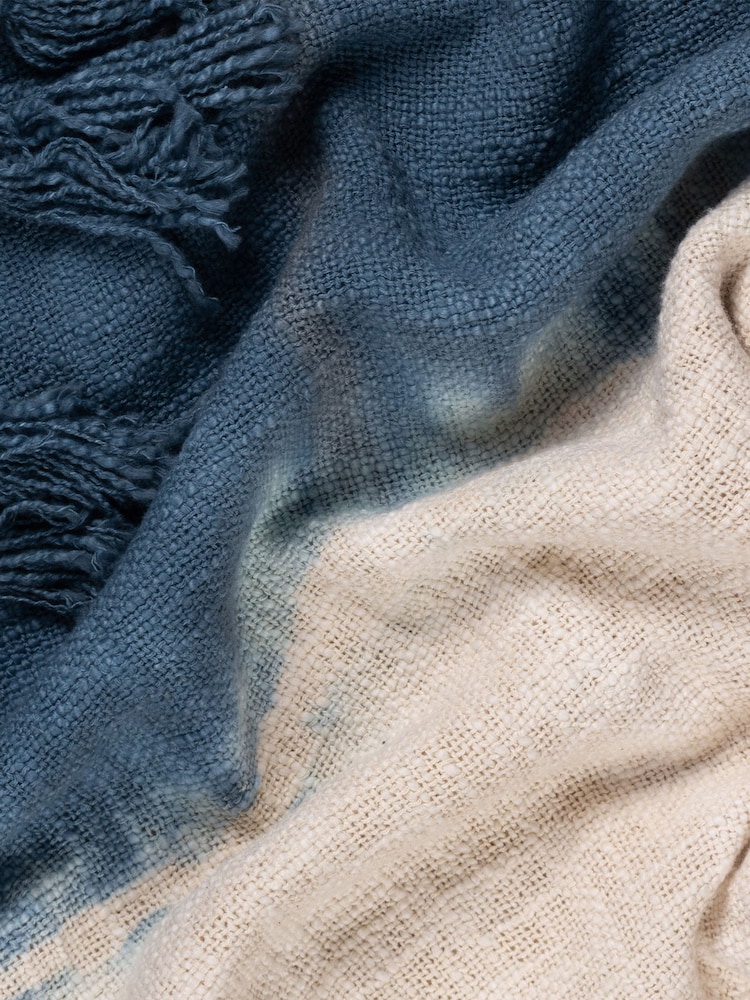 furn. Ink Blue Mizu Dip Dye 100% Cotton Slub Fringed Throw - Image 4 of 4