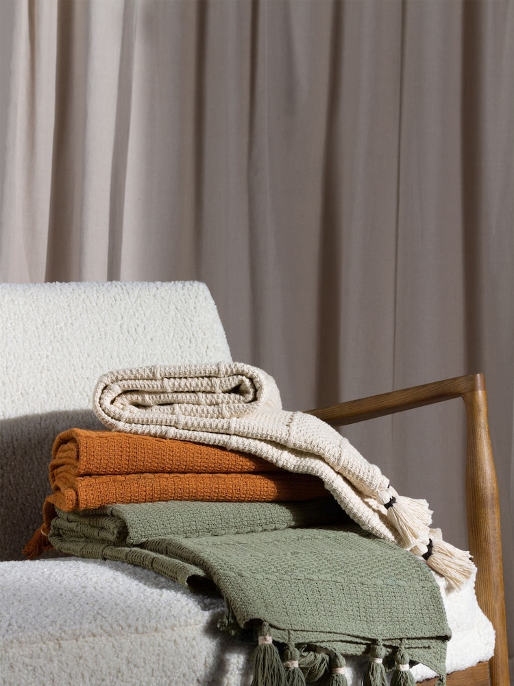 Yard Eucalyptus Green Caliche Woven Contrast Tasselled 100% Cotton Throw - Image 4 of 4 Yard Eucalyptus Green Caliche Woven Contrast Tasselled 100% Cotton Throw - Image 4 of 4