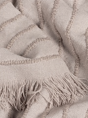 furn. Griege Hazie Hazie Linear Woven Fringed Throw - Image 4 of 4