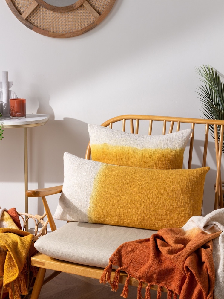 Furn Mizu Dip Dye 100% Cotton Rectangular Cushion - Imagem 1 de 6