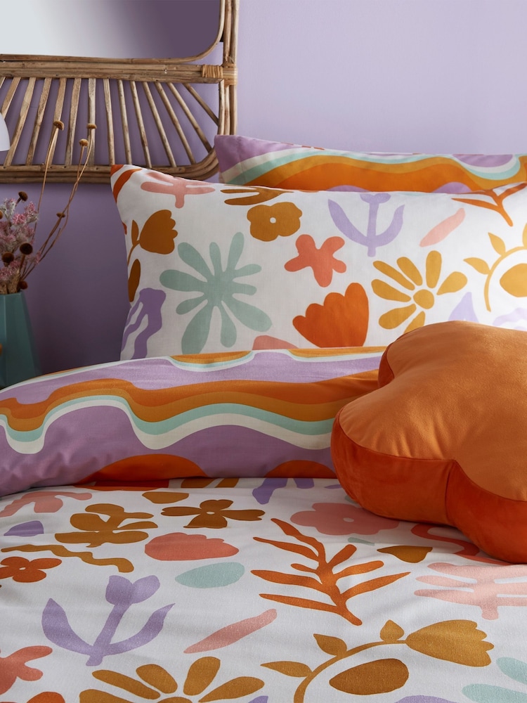 furn. Pink Amelie Floral Reversible Duvet Cover and Pillowcase Set - Image 4 of 4