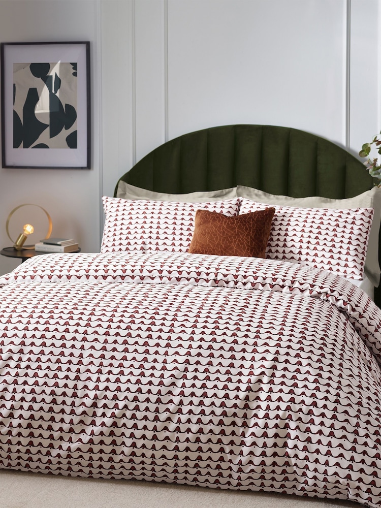 HÖEM Chestnut Brown Chestnut Brown Avery Minimalist Cotton Rich Duvet Cover and Pillowcase Set - Image 1 of 4