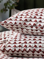 HÖEM Chestnut Brown Chestnut Brown Avery Minimalist Cotton Rich Duvet Cover and Pillowcase Set - Image 4 of 4
