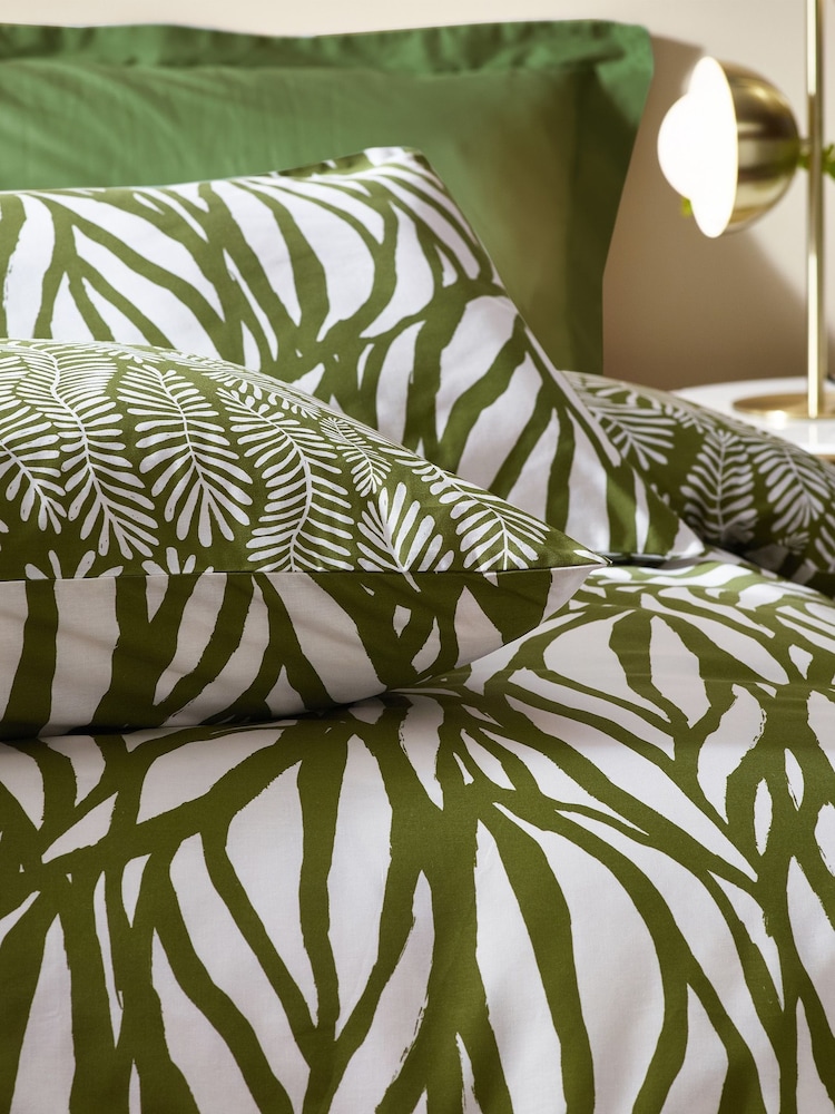 HÖEM Olive Green Olive Green Frond Minimalist Botanics Cotton Rich Duvet Cover and Pillowcase Set - Image 4 of 4