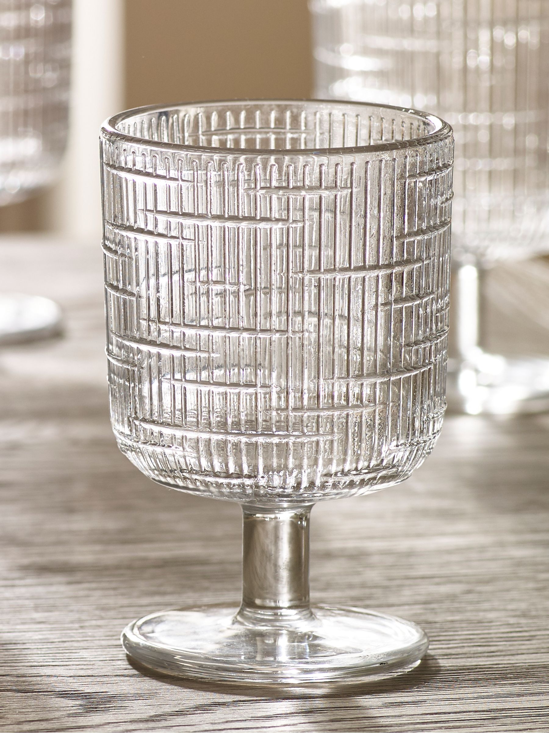 Next wine glasses shop