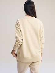 Neutrale Farbe - Essentials Lang geschnittenes Sweatshirt aus Baumwolle in Relaxed Fit - Bild 3 von 6