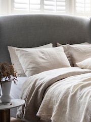 Piglet in Bed Crinkle 100% Linen Throw - Image 1 of 4