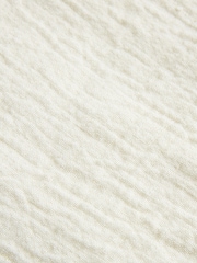Piglet in Bed Crinkle 100% Linen Throw - Image 4 of 4