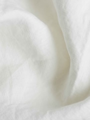 Piglet in Bed White Linen Duvet Cover - Image 4 of 4