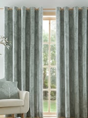 Catherine Lansfield Green 100% Cotton Alder Trees Eyelet Curtain - Image 2 of 4