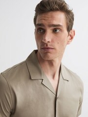 Reiss Fawn Caspa Mercerised Jersey Cuban Collar Shirt - Image 4 of 5
