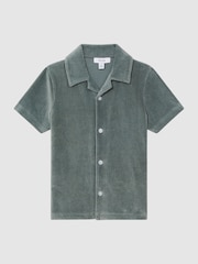 Salvia - Camisa texturizada de canalé con cuello cubano Santal de Reiss - Imagen 2 de 6