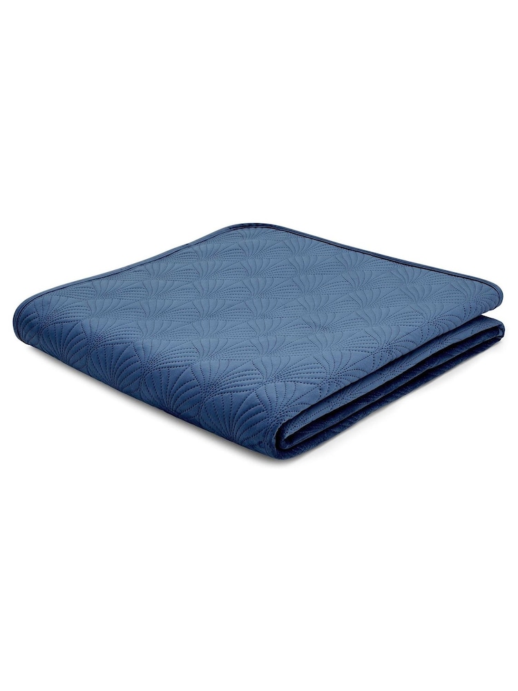 Catherine Lansfield Art Deco Pearl Throw - Image 2 of 3