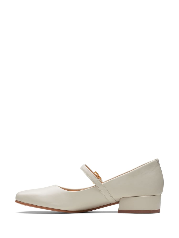 Clarks Cream Ivory Leather Seren30 Buckle Shoes - Image 2 of 7