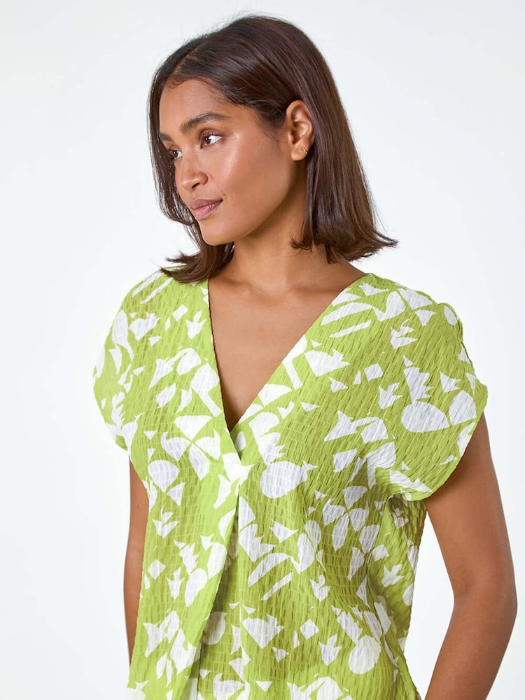 Roman Green Geometric Crinkle Textured Top - Image 1 of 5