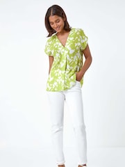 Roman Green Geometric Crinkle Textured Top - Image 2 of 5