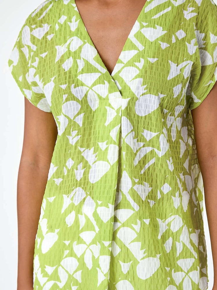 Roman Green Geometric Crinkle Textured Top - Image 5 of 5