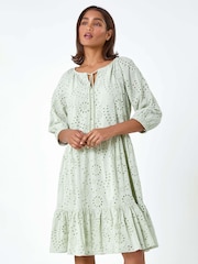 Grün - Roman 100% Cotton Broderie Tiered Smock Dress - Bild 5 von 6