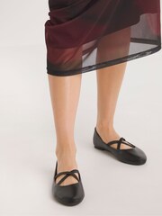 Simply Be Black Cross-Over Margot Stretch Ballerinas in Extra Wide Fit - Image 2 of 4