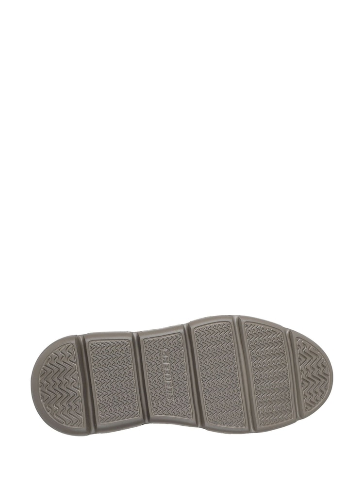 Qəhvəyi - Skechers Garza Slip-ins məşqçiləri - 5şəkildən 5 şəkil