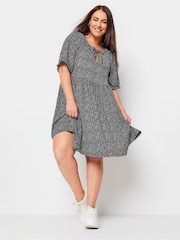 Yours Curve Light Black Floral Print Textured Mini Dress - Image 2 of 5