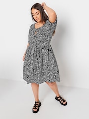 Yours Curve Black Leopard Print Textured Mini Dress - Image 2 of 5