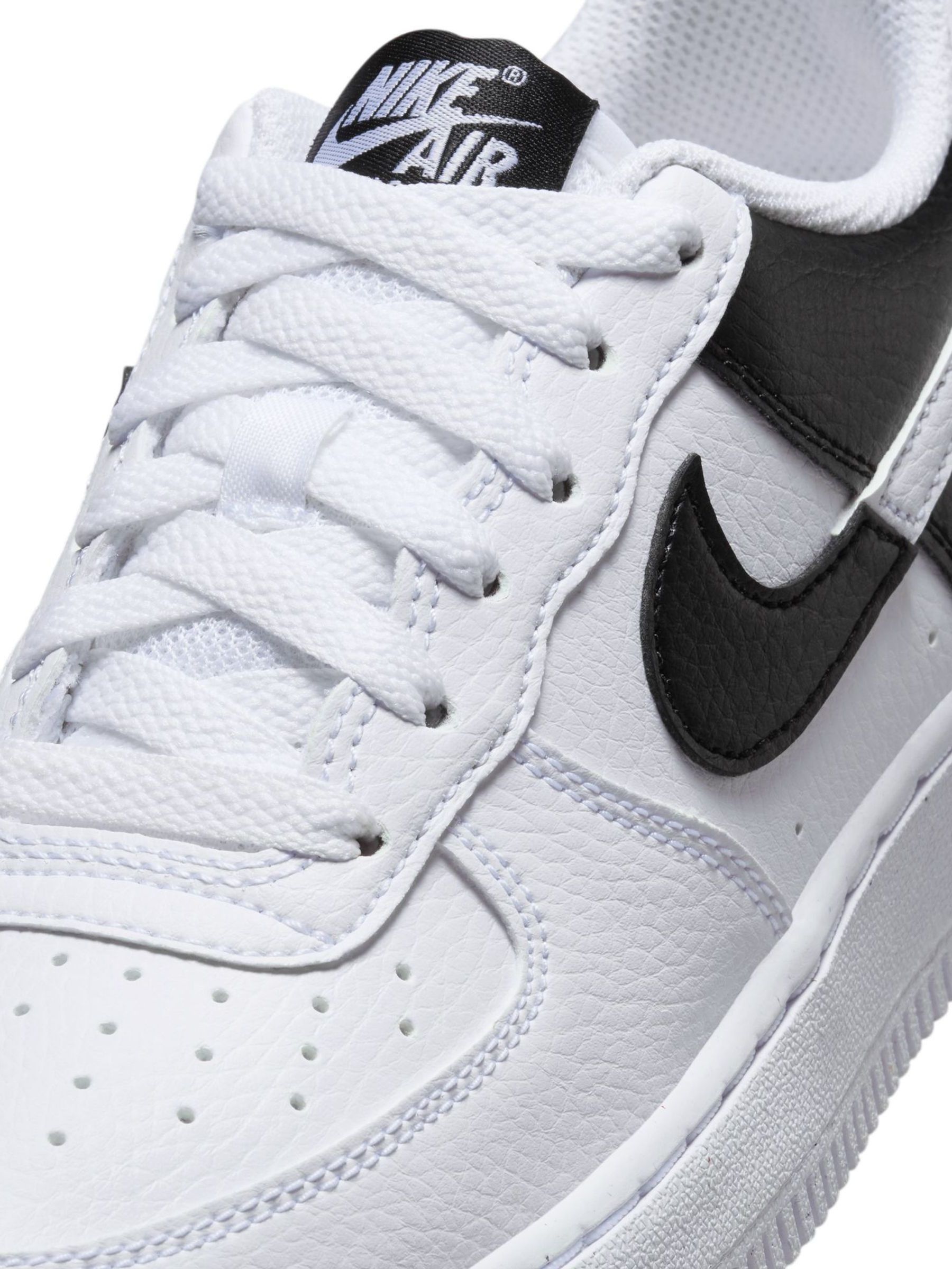 New black and white air forces 2025