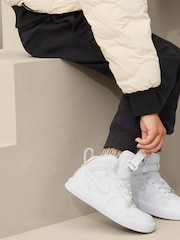 Zapatillas de deporte para niños Air Force 1 Mid EasyOn de Nike - Imagen 1 de 14