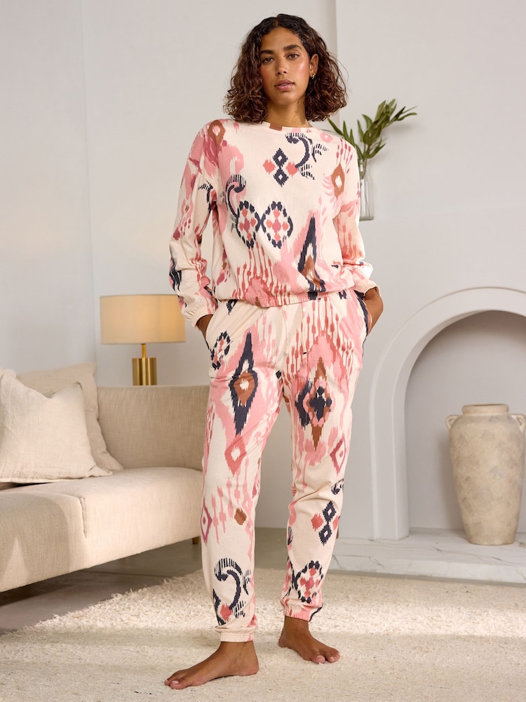 Ecru/Rosa Ikatmuster - Langärmeliger Pyjama aus 100 % Baumwolle - Bild 1 von 5