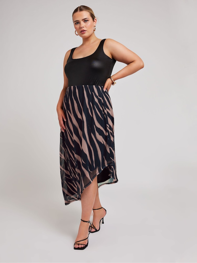 Yours Curve Black Asymetric Mesh Skirt - Image 2 of 5