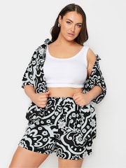 Черный - Yours Curve Limited Collection Абстрактный принт шорты с лентой - Image 1 of 5
