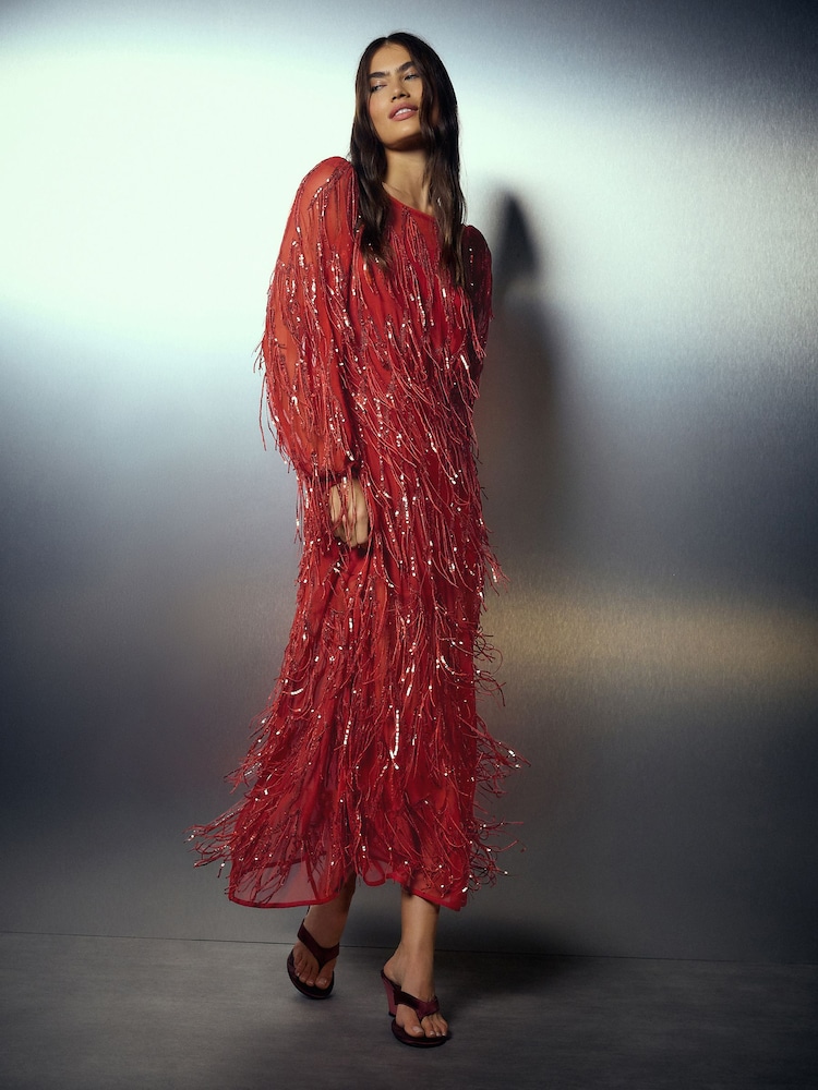 أحمر - Sequin Tassel Long Sleeve Maxi Dress - Image 2 of 8 أحمر - Sequin Tassel Long Sleeve Maxi Dress - Image 2 of 8