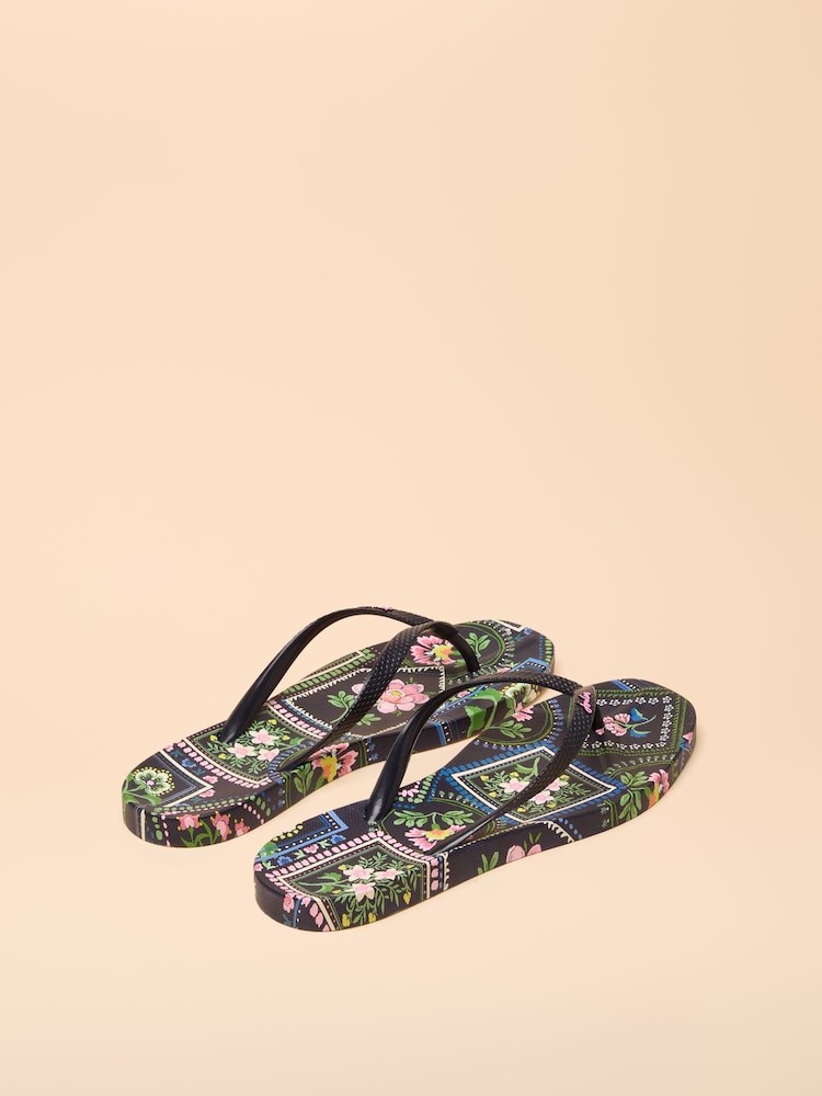 Joules Sunvale Navy Tile Print Flip Flops - Image 3 of 5