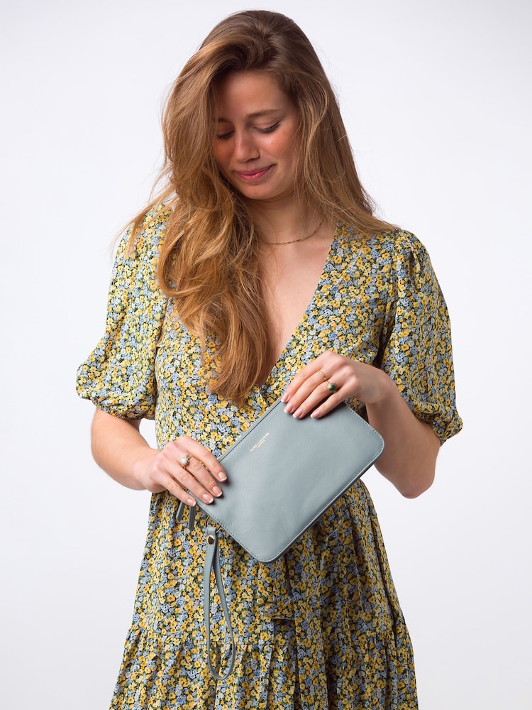 Hellblau - Pure Luxuries London Addison Clutch aus Nappaleder - Bild 2 von 7