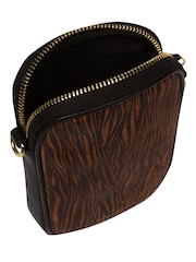Pure Luxuries London Alaina Nappa Leather Cross-Body Phone Bag - Image 6 of 8